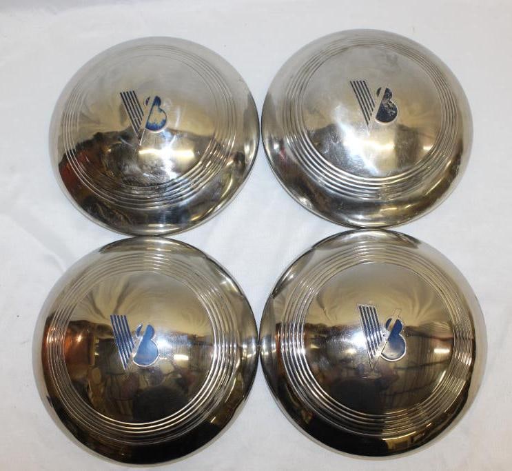 Set of 4 1940 Ford V8 Hubcaps (1 of 6)