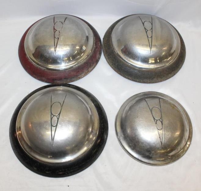 Group of 3 1930's Ford V8 Hubcaps (1 of 6)