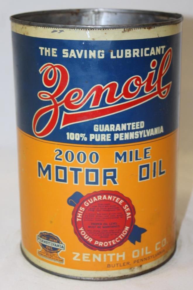 Zenith Oil Co Zinoil Metal 5 Quart Motor Oil Can: missing top lid, in good condition with only minor wear, 9.5" x 6.5"