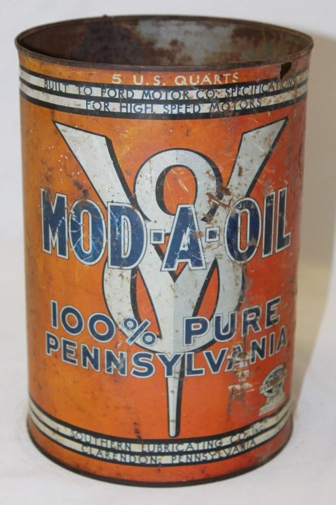 Ford Style V8 Mod-A-Oil Metal 5 Quart Motor Oil Can (1 of 4)