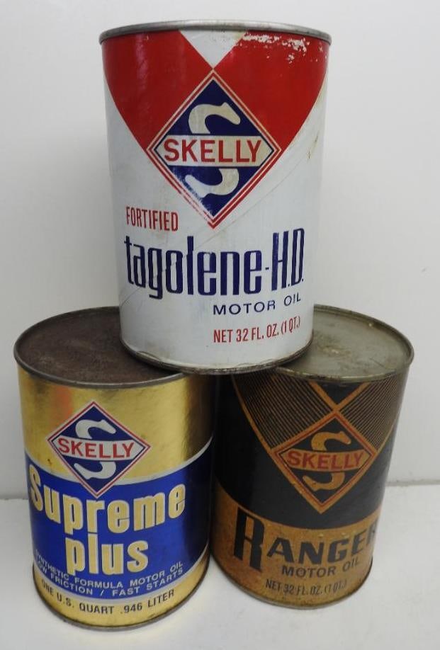 Group of Skelly Quart Oil Cans (1 of 2)