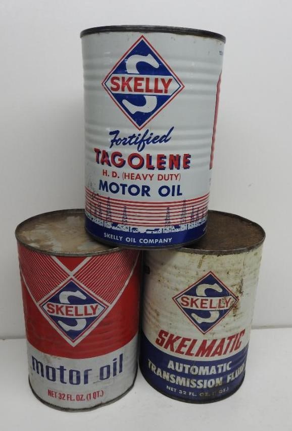 Group of Skelly Quart Oil Cans (1 of 2)