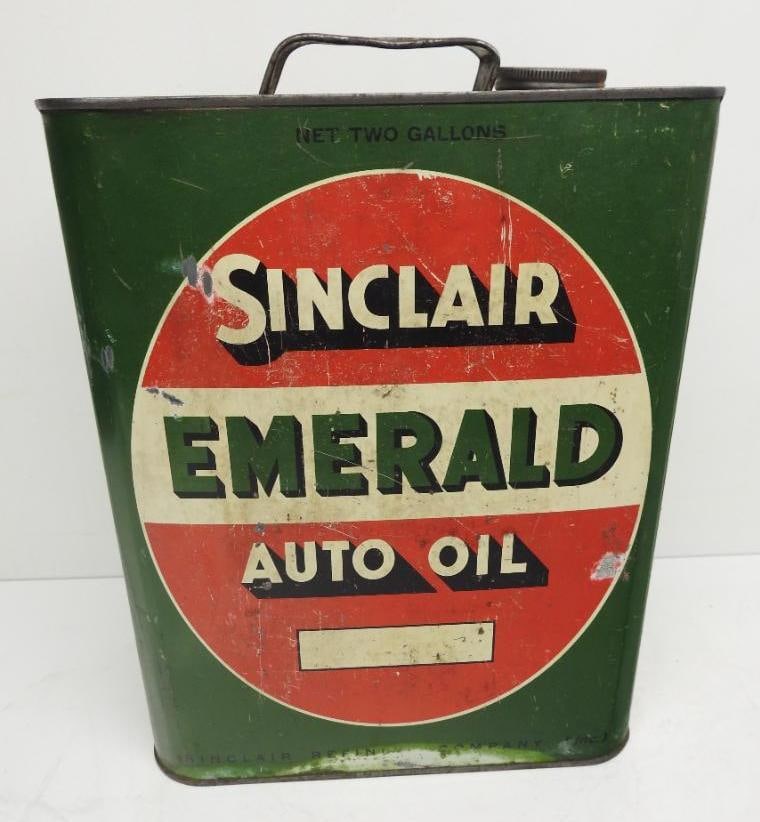 Sinclair Emerald Auto Oil Two Gallon Can (1 of 3)