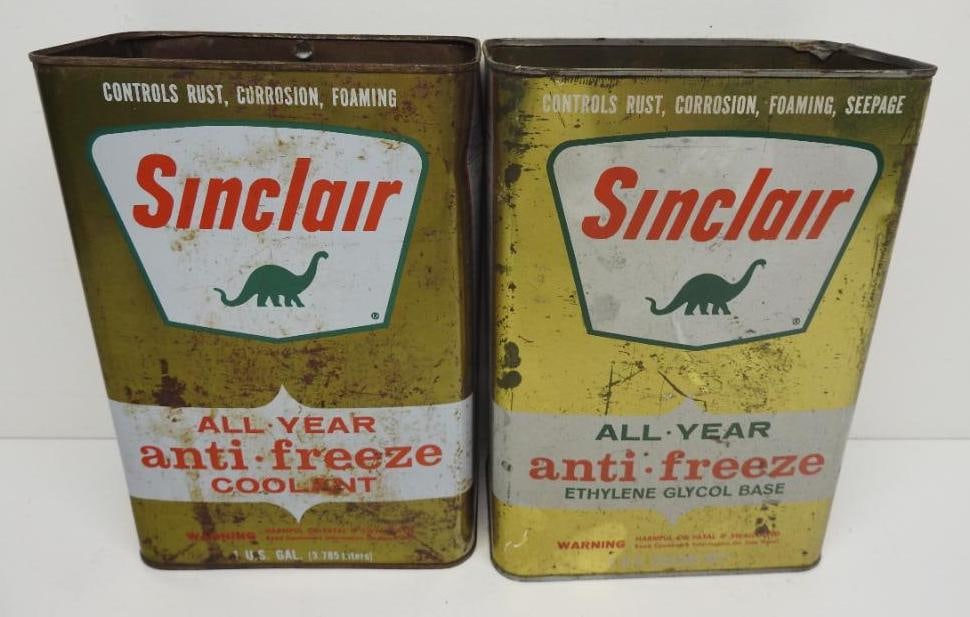 Pair of Sinclair Anti-Freeze Gallon Cans (1 of 4)