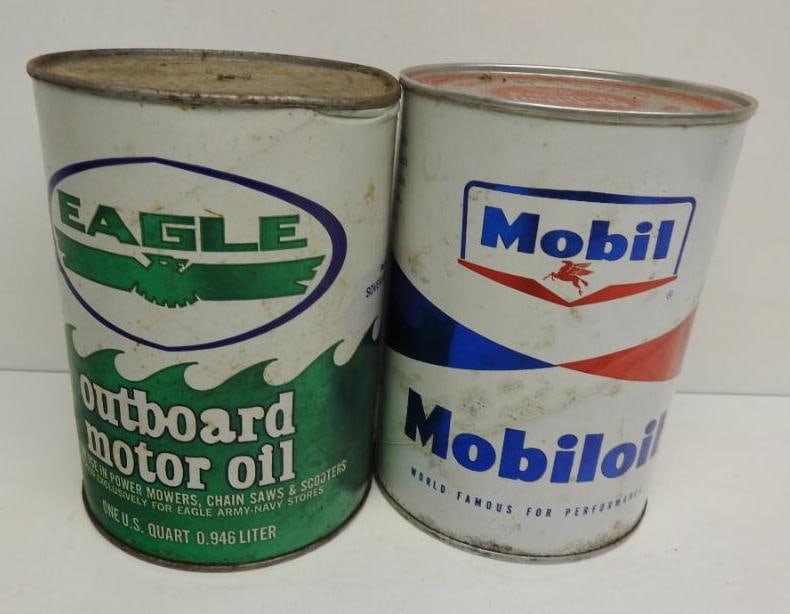 Eagle and Mobil Outboard Quart Oil Cans (1 of 4)