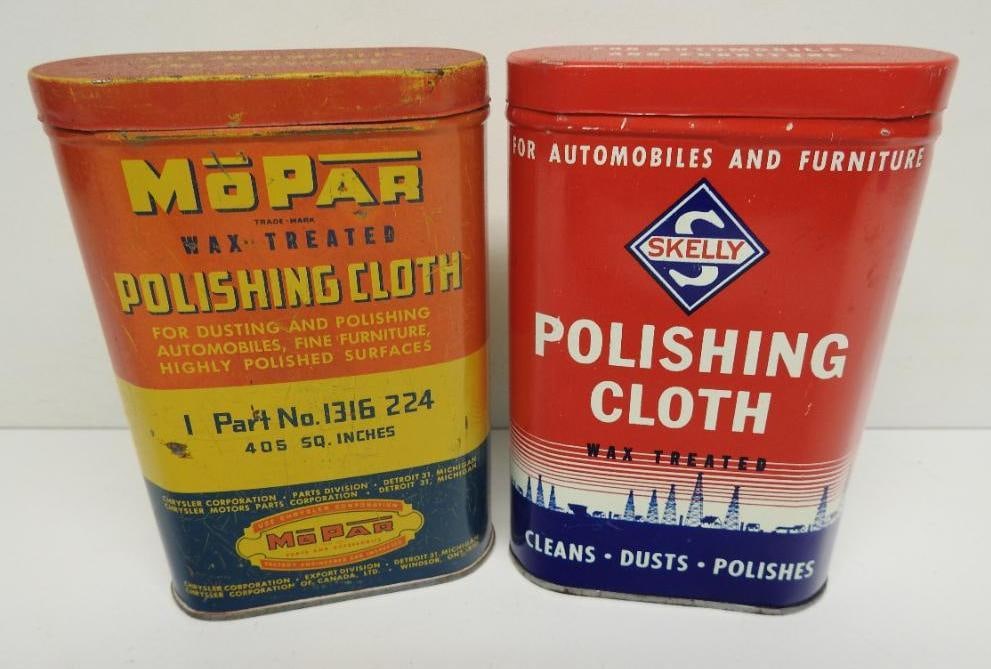 Skelly and Mopar Polishing Cloth Tins (1 of 4)