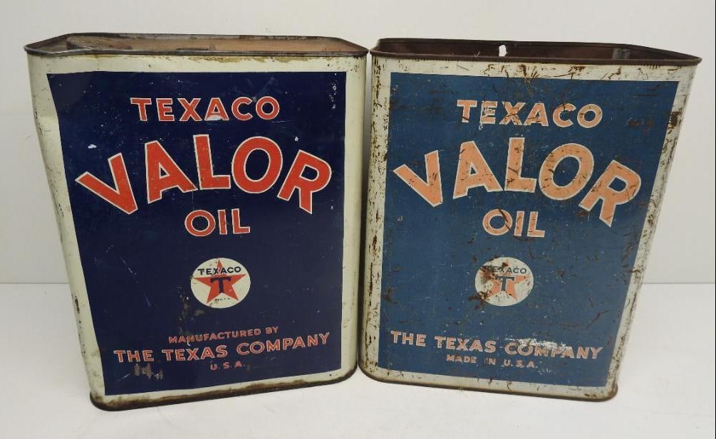 Texaco Valor Motor Oil Two Gallon Cans (1 of 4)