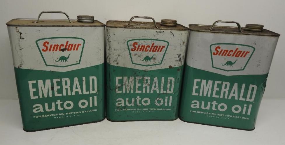 Sinclair Emerald Auto Oil Two Gallon Cans (1 of 7)