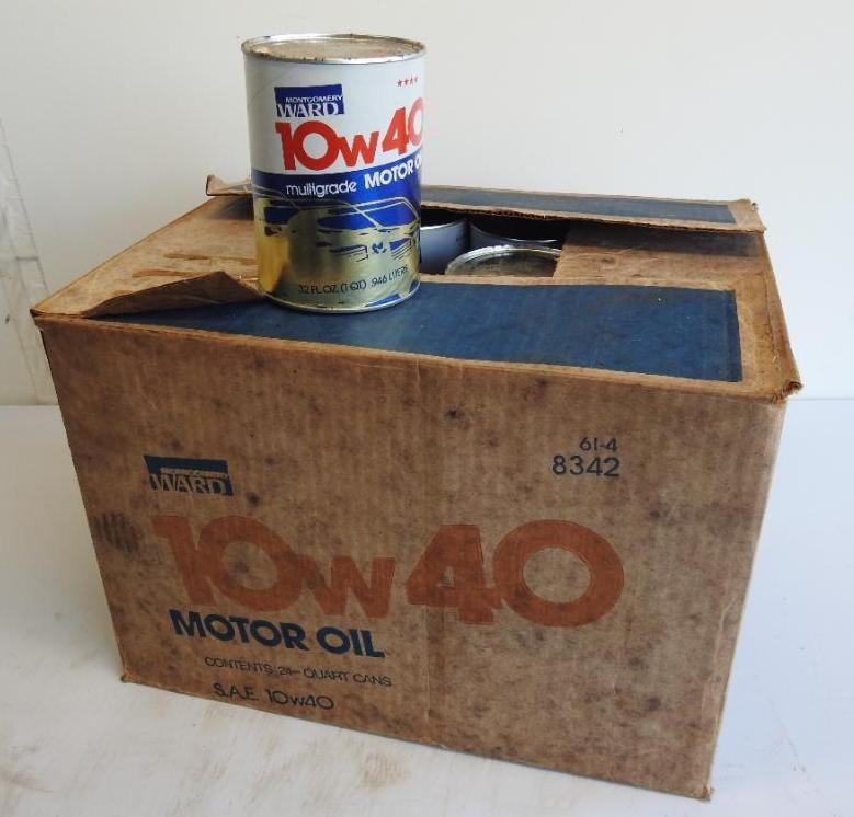Wards Motor Oil Quart Can Case (1 of 5)