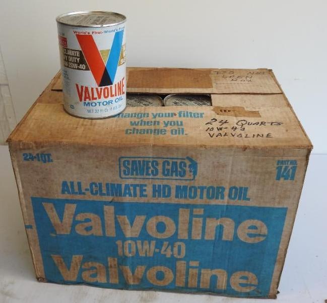Valvoline Motor Oil Quart Can Case (1 of 4)