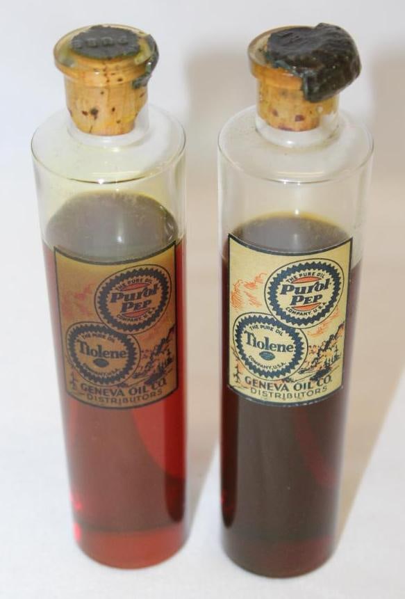 Group of 2 Pure Tiolene Purol Pep Oil Sample Bottles (1 of 2)