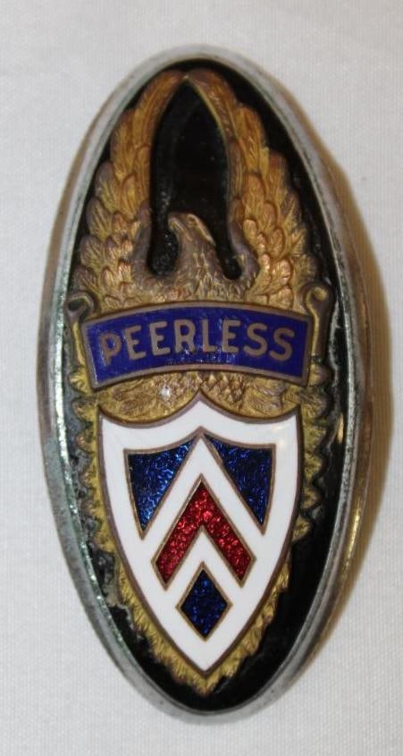 1930-1931 Peerless Motor Car Co Radiator Emblem Badge (1 of 2)