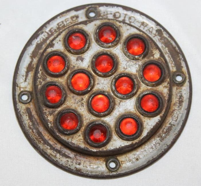 Foto-ray Ruby Jeweled Glass Reflector (1 of 4)