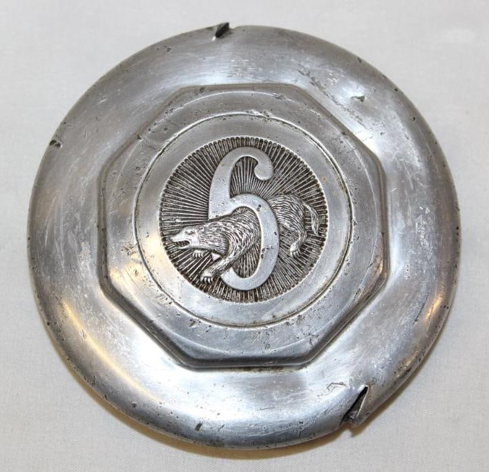 Reo Wolverine 6 Motor Car Co Automobile Threaded Hubcap (1 of 2)