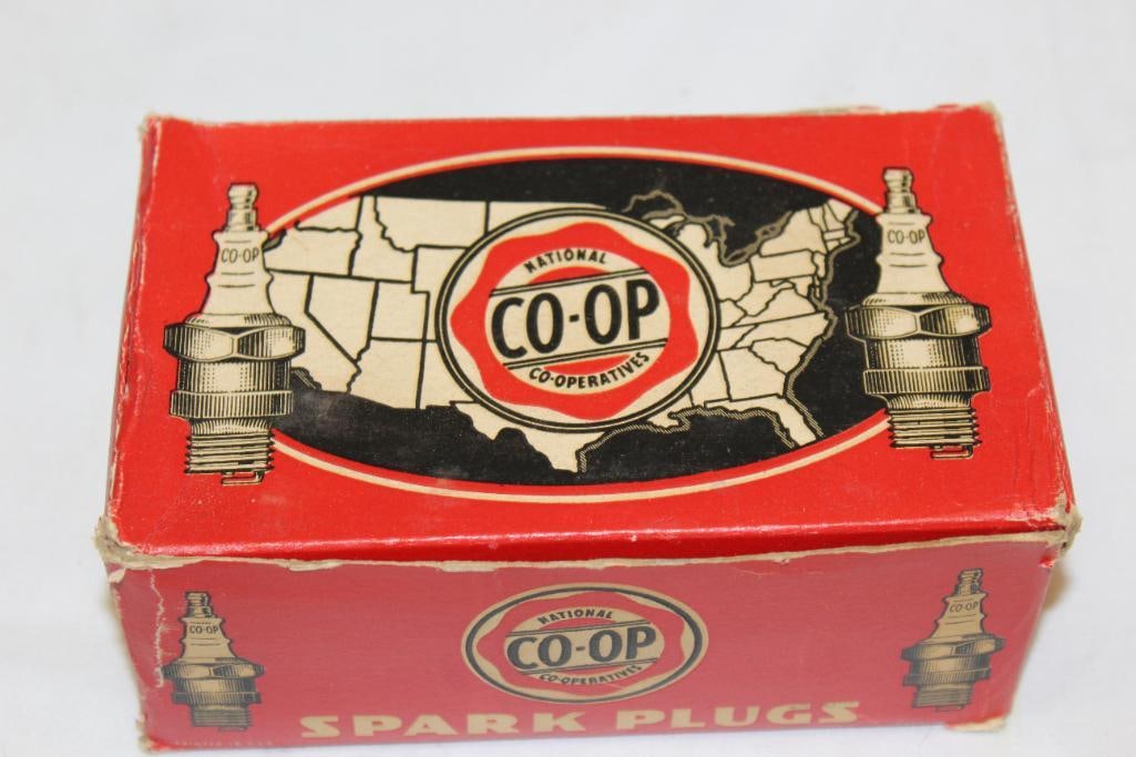 National Farmers Co Op Advertising Spark Plugs with Display Box (1 of 5)