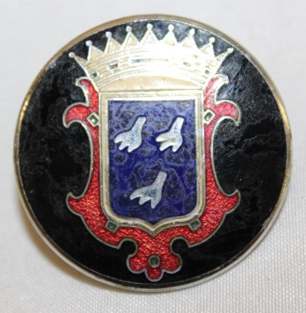 1933 Frontenac Radiator Emblem Badge (1 of 2)