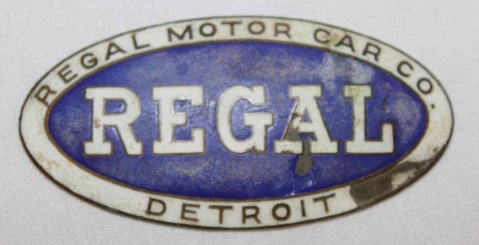 1914-1918 Regal Motor Car Co Radiator Emblem Badge (1 of 2)