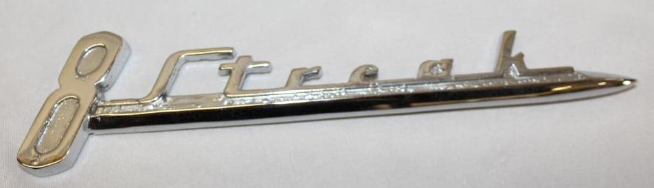 1946-1948 Pontiac Silver Streak 8 Emblem Badge (1 of 2)