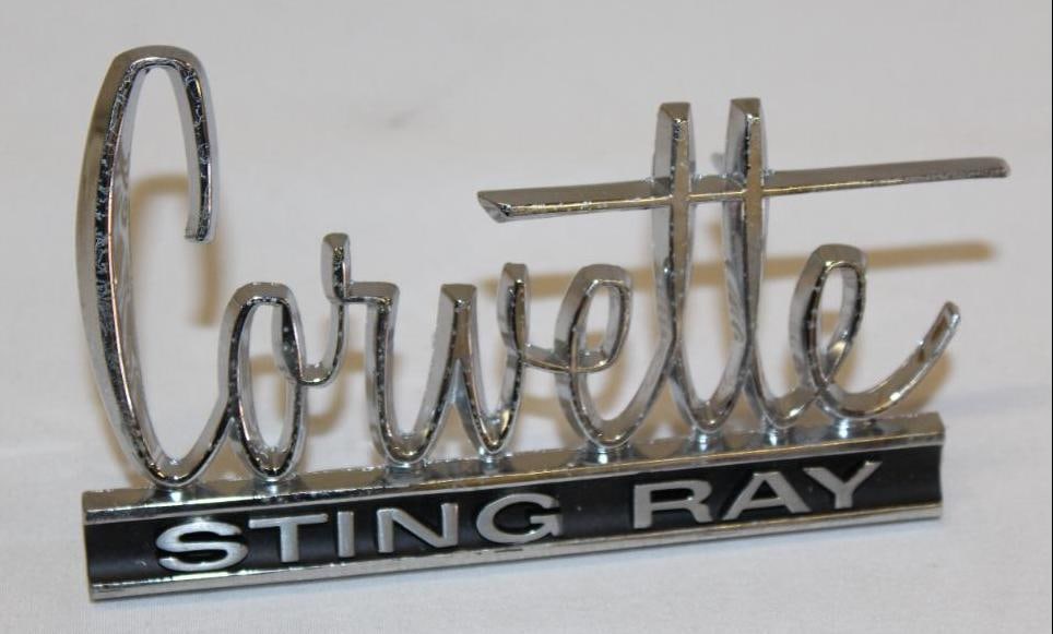 1966-1967 Chevrolet Corvette Stingray Emblem Badge (1 of 2)