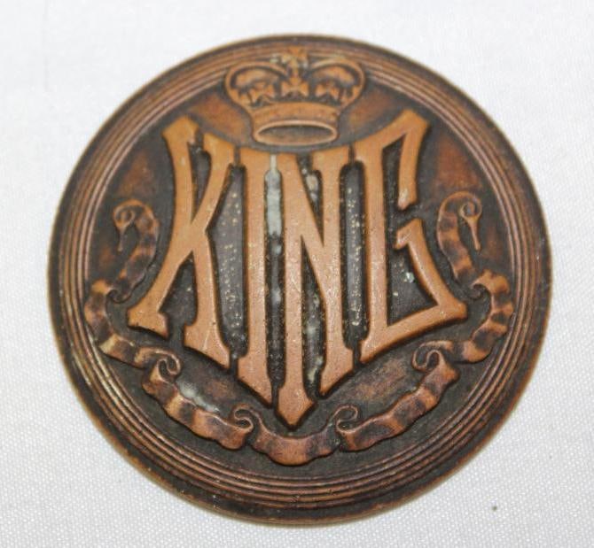 1915-1916 King Motor Car Co Radiator Emblem Badge (1 of 2)