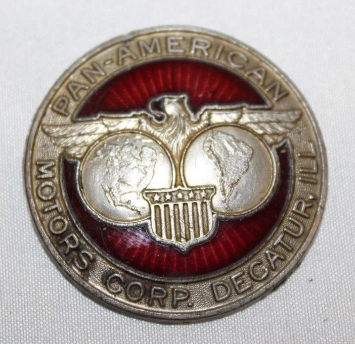 1917-1922 Pan American Radiator Emblem Badge (1 of 2)
