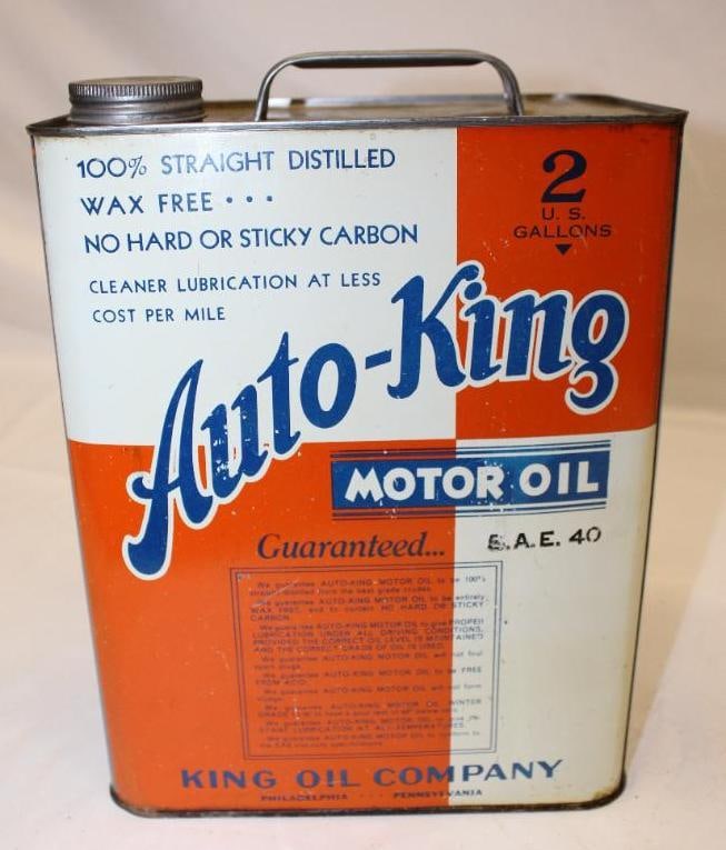 Auto-King Two Gallon Motor Oil Can (1 of 4)