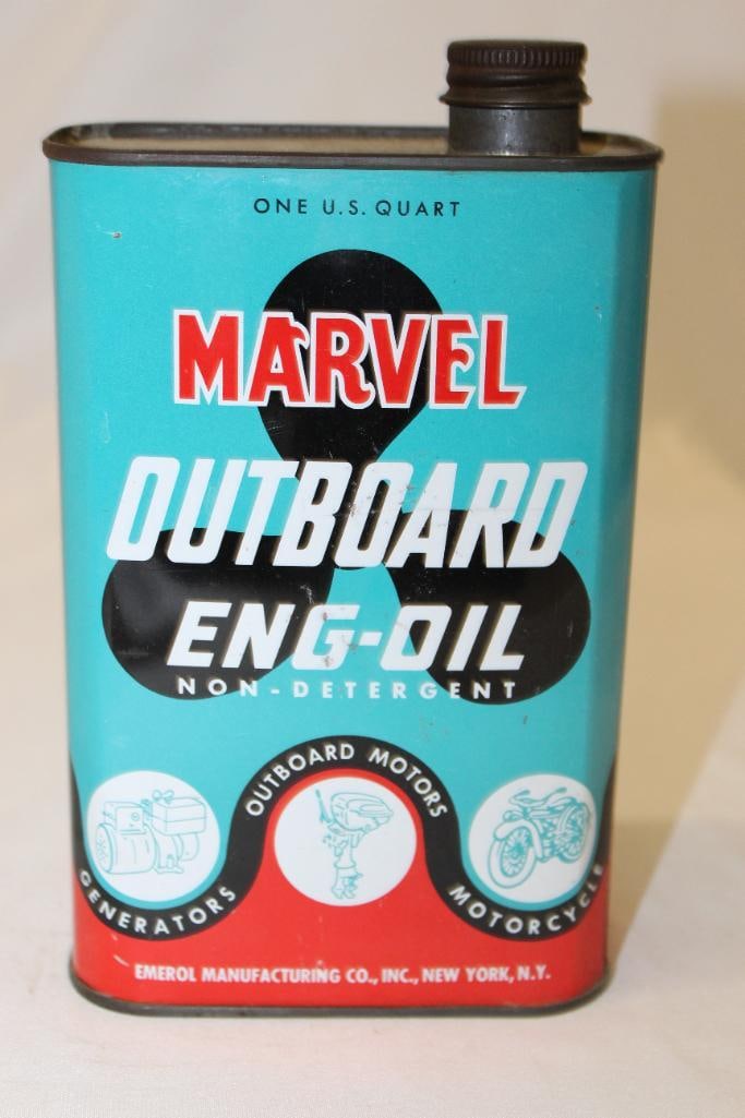Marvel 1 Quart Outboard Oil Can (1 of 4)