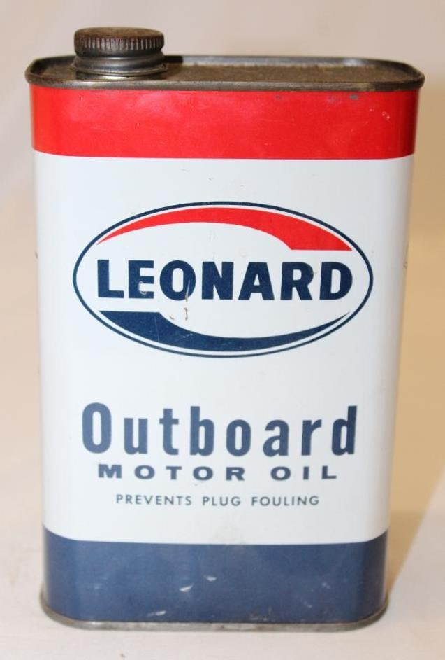 Leonard 1 Quart Outboard Oil Can (1 of 4)