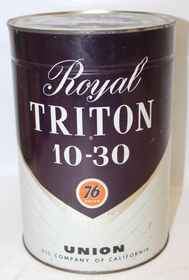 Union 76 Royal Triton Metal 5 Quart Motor Oil Can (1 of 4)