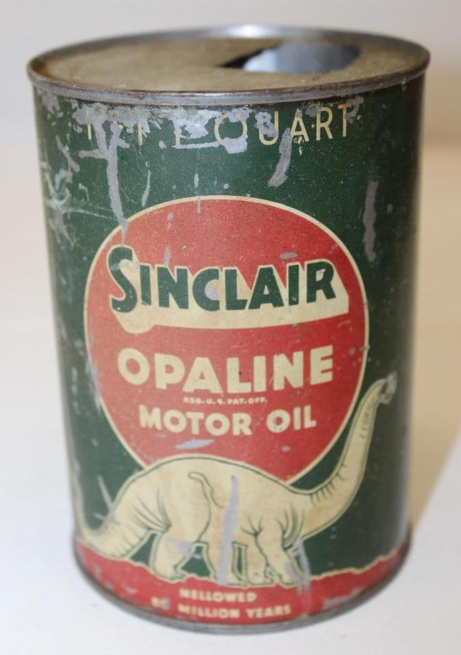 Sinclair Opaline Metal One Quart Oil Can White Dino (1 of 3)