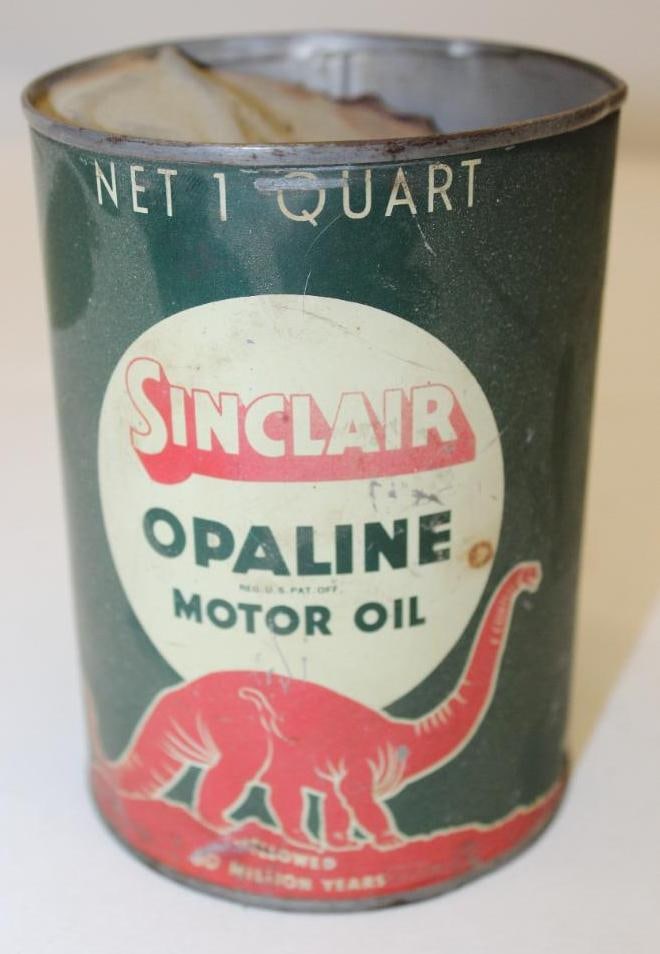 Sinclair Opaline Metal One Quart Oil Can Red Dino (1 of 3)