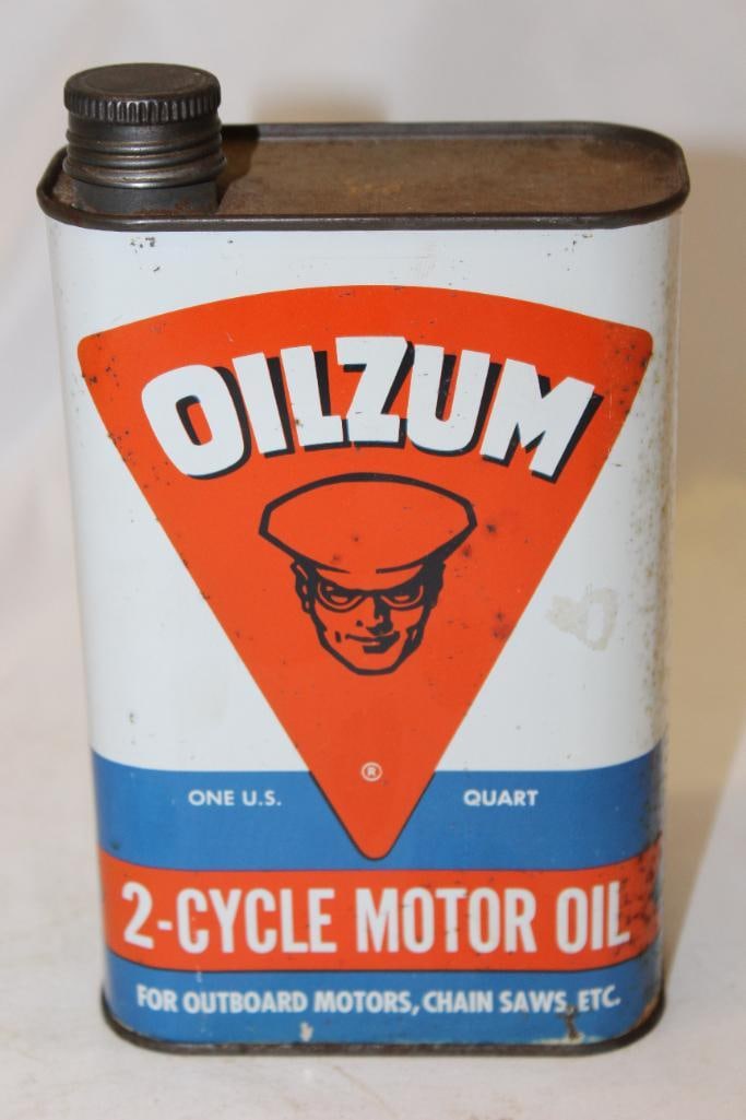 Oilzum 2 Cycle Outboard and Chainsaw Outboard Flat Metal Motor Oil Can: 7" x 4.5" x 2.5", has scratches and wear throughout and some rust staining, empty with lid
