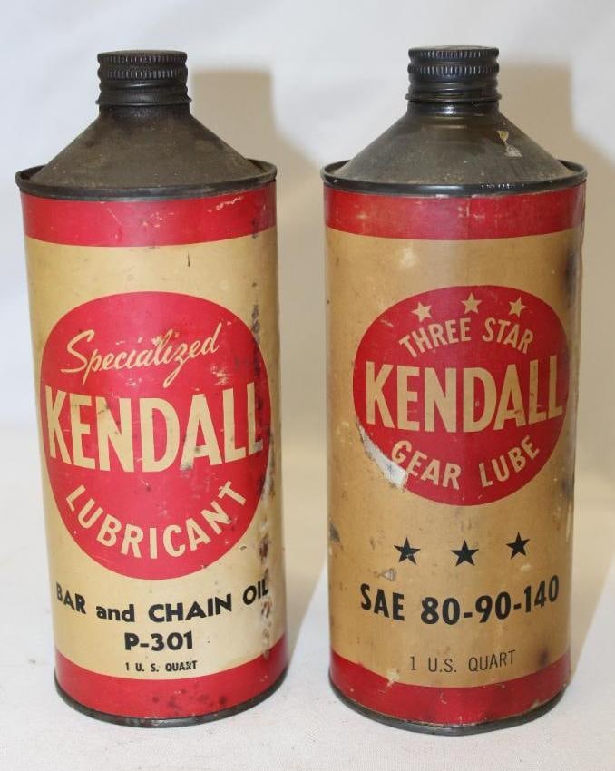 Group of 2 Kendall Specialized Bar and Chain and Gear Lube Round Metal Conetop Outboard Cans (1 of 3)