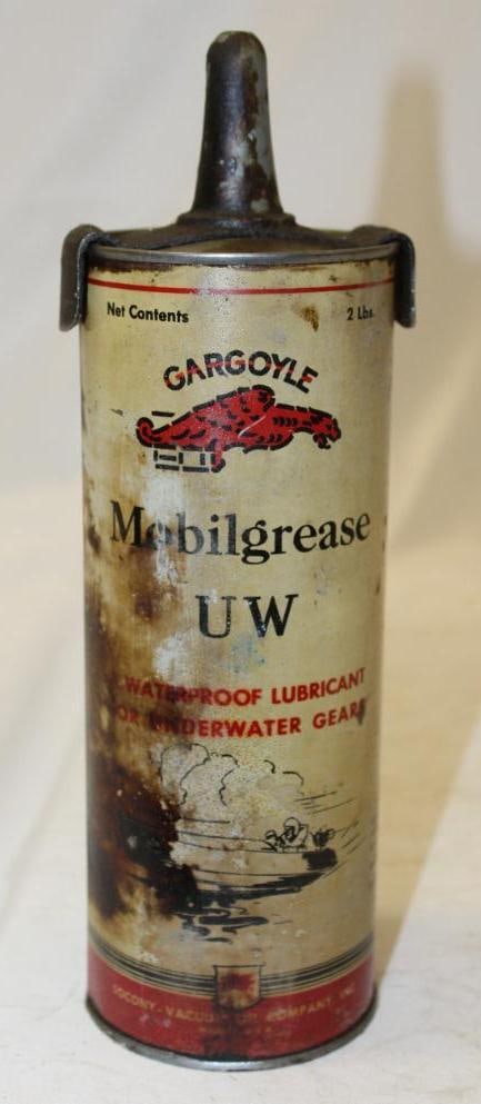 Graphic Gargoyle Mobil Grease UW Waterproof Gear Lubricant 2lb Can (1 of 5)