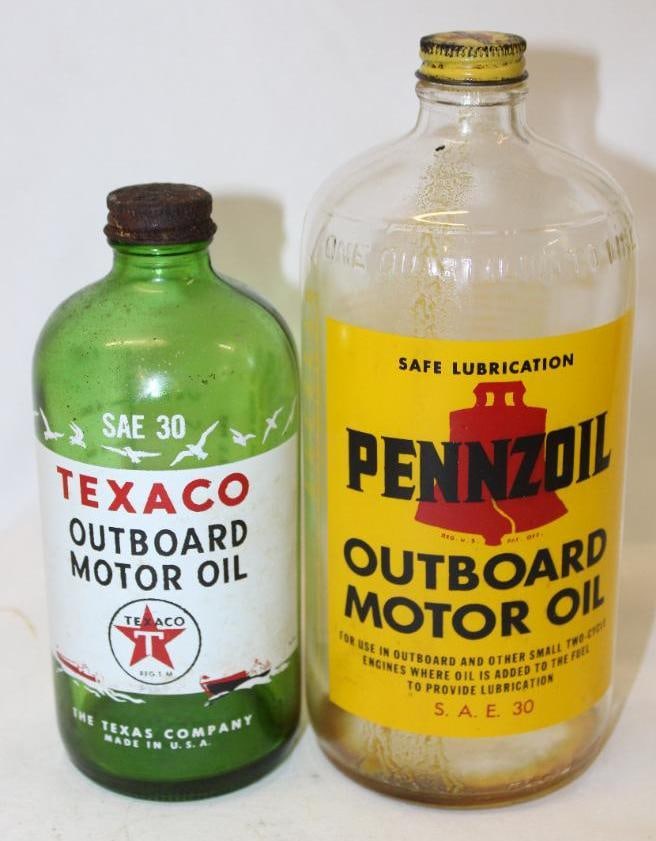 Group of 2 Pennzoil and Texaco Outboard Glass Quart Jars: 8" x 3.5", Texaco is a pint, both are empty with lid