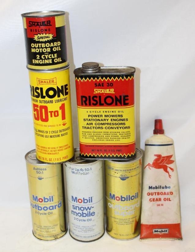 Group of 7 Outboard Advertising Containers Rislone, Mobil (1 of 4)