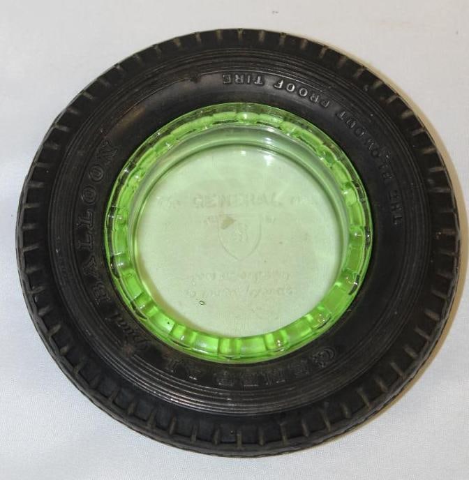 General Advertising Tire Ashtray w/ Green Glass (1 of 5)