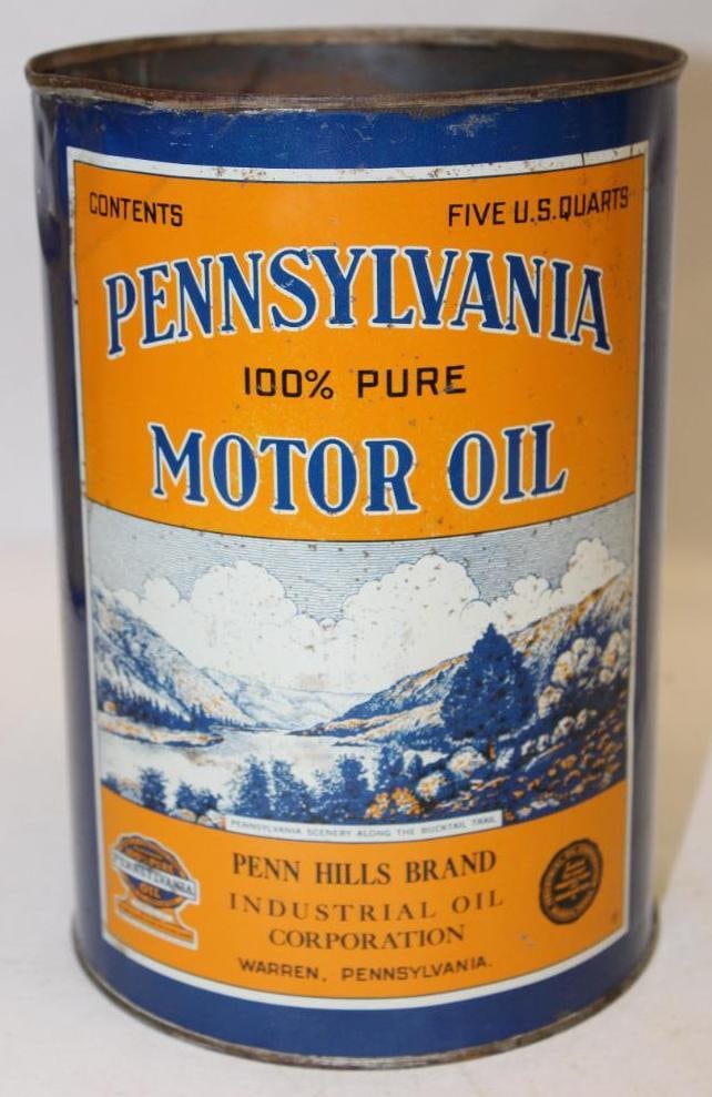 Penn Hills Metal 5 Quart Motor Oil Can: missing top lid, in good condition with some slight rust staining and wear, 9.5" x 6.5"