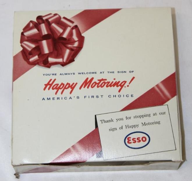 Esso Happy Motoring Handy Oiler Countertop Advertising Display (1 of 5)