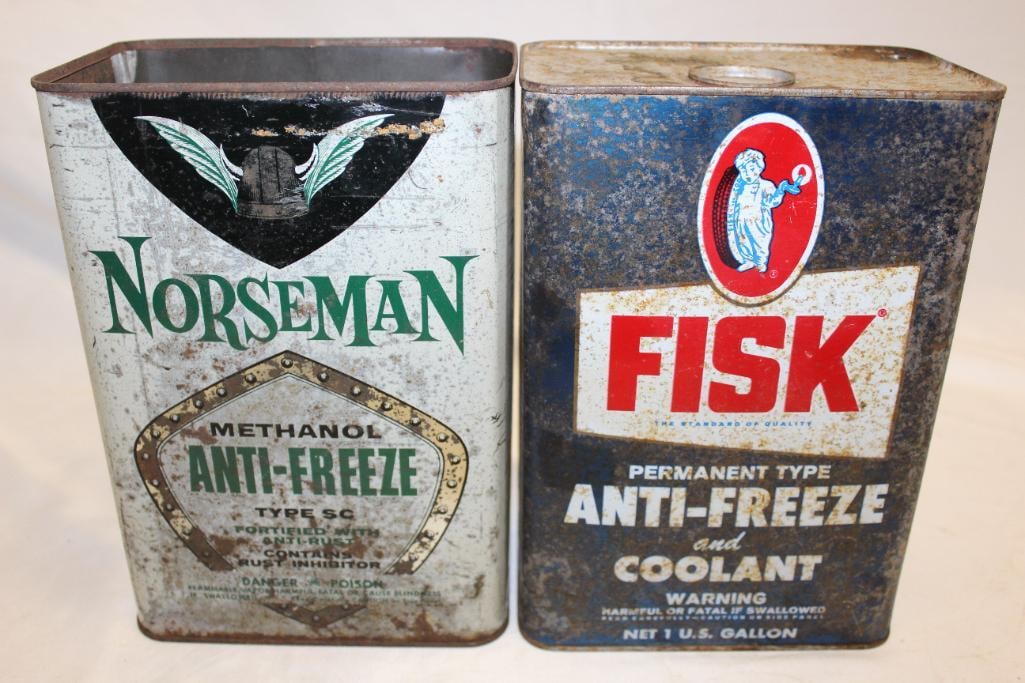 Group of Two Fisk and Norseman One Gallon Anti-Freeze Cans (1 of 4)