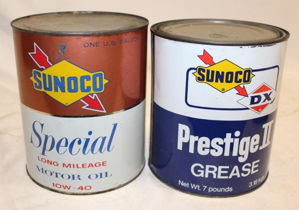 Group of Two Grease and Oil Cans Sunoco DX (1 of 2)