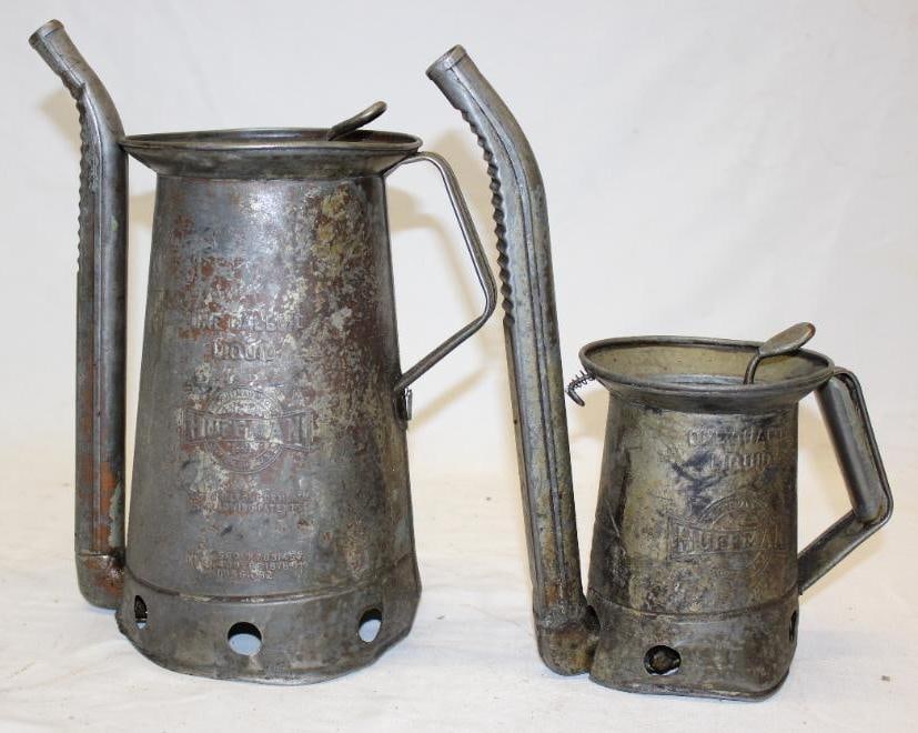 Group of Two Huffman Gallon and Quart Swing Spout Oil Pour Cans (1 of 4)