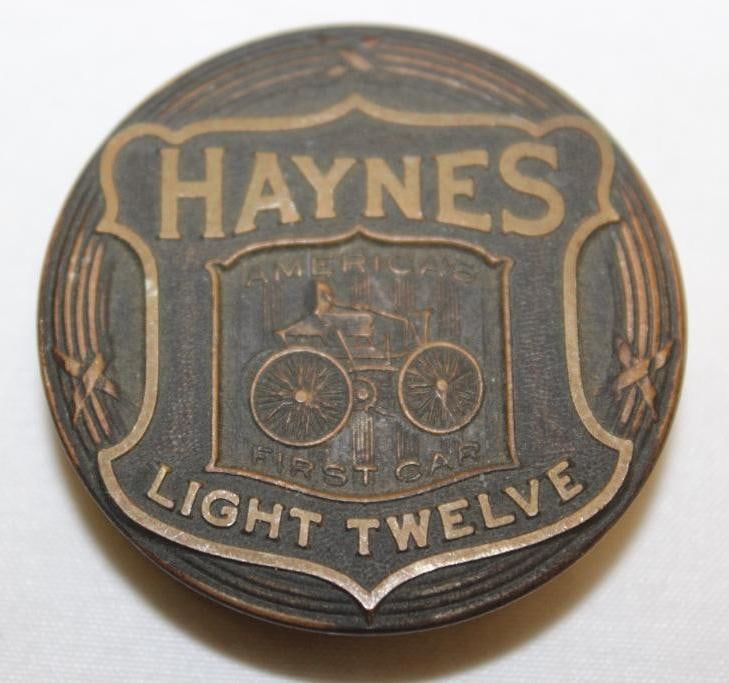 1916-1922 Haynes Motor Car Co Light Twelve Radiator Emblem Badge (1 of 2)