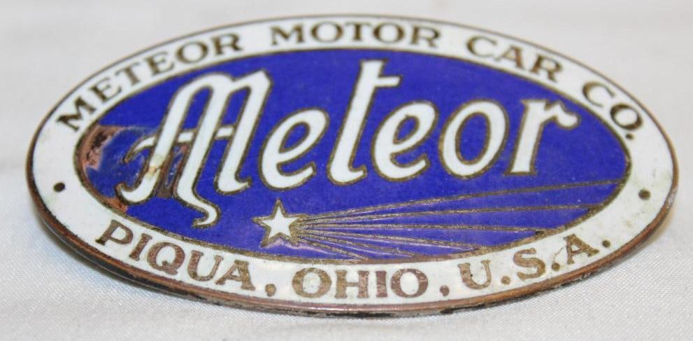 1918-1932 Meteor Motor Car Co Radiator Emblem Badge (1 of 2)
