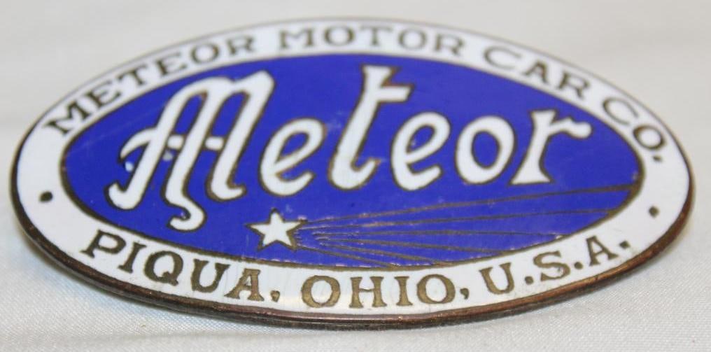 1918-1932 Meteor Motor Car Co Radiator Emblem Badge (1 of 2)
