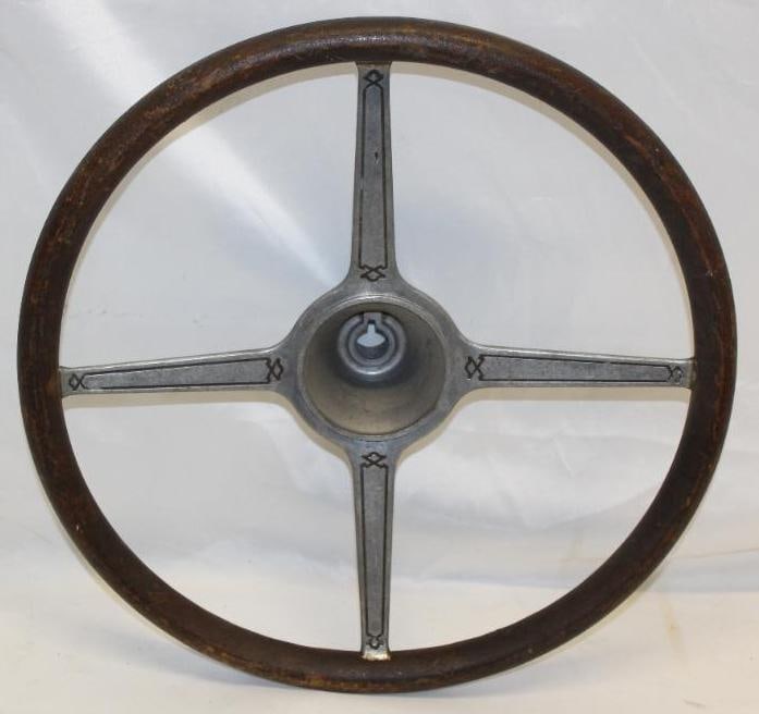 1920's Ornate Wood Rim Automobile Steering Wheel (1 of 2)