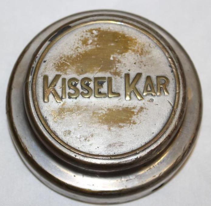 Brass Kissel Kar Automobile Threaded Hubcap (1 of 2)