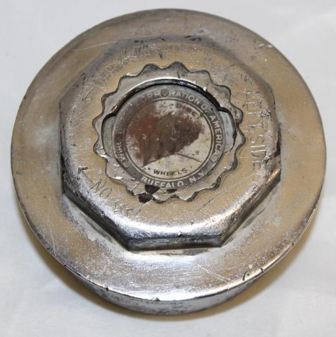 Buffalo Wire Wheel Automobile Threaded Hubcap (1 of 3)