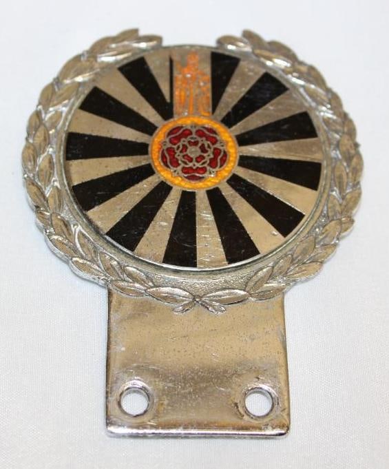 Round Table of Great Britain Auto Club License Plate Topper Attachment: cloisonne, 4" x 3"