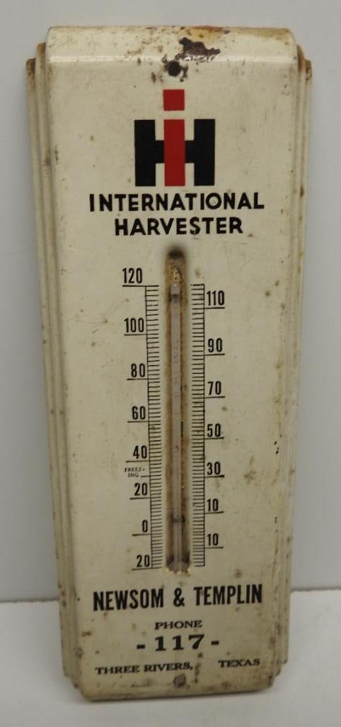 International Harvester IH Thermometer Three Rivers, Texas (1 of 4)
